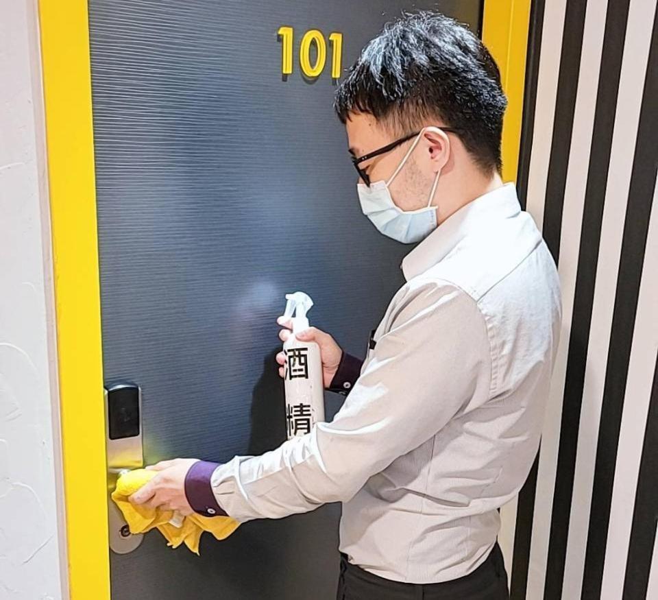 Click Hotel - Ximending Branch Taipei Exterior foto